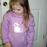 kitty-with-daisies-2.jpg kitty-with-daisies-2.jpg