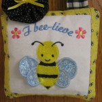 3d-bee-pillow-2