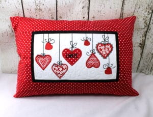 Hearts Pillow (6×10)