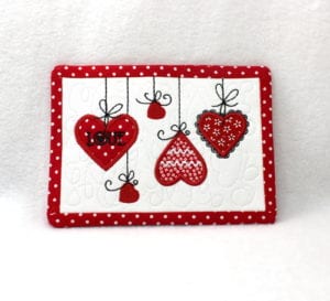 Hearts Mug Rug (5×7)