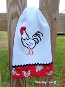 Rooster and Hen (for 4×4 and 5×7 hoops)