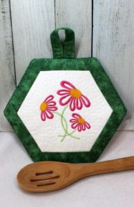 Daisies Potholder (7×11)
