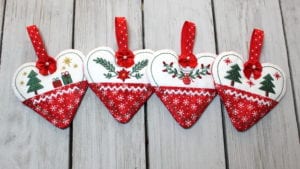 Christmas Heart Ornaments (4×4)
