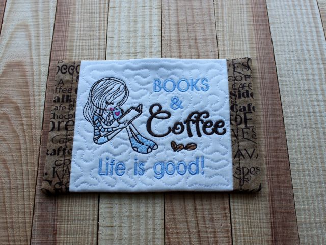 Books mug rug 57  omas place