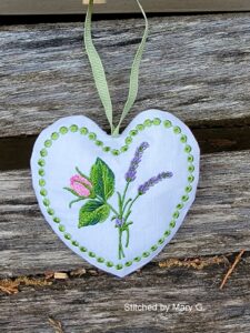 Lavender Heart Sachet (5×7)