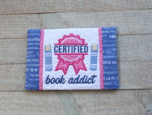 Book Addict Mug Rug (5×7)
