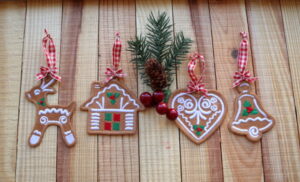 FSL Gingerbread Ornaments (4×4)