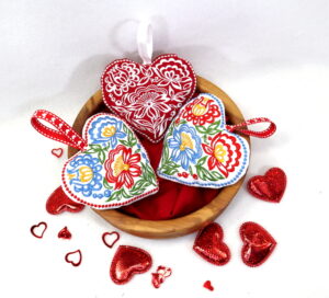 Folkloric Hearts (5×7)