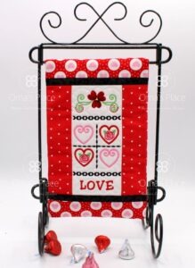 Love Flower Mini Quilt (6×10)