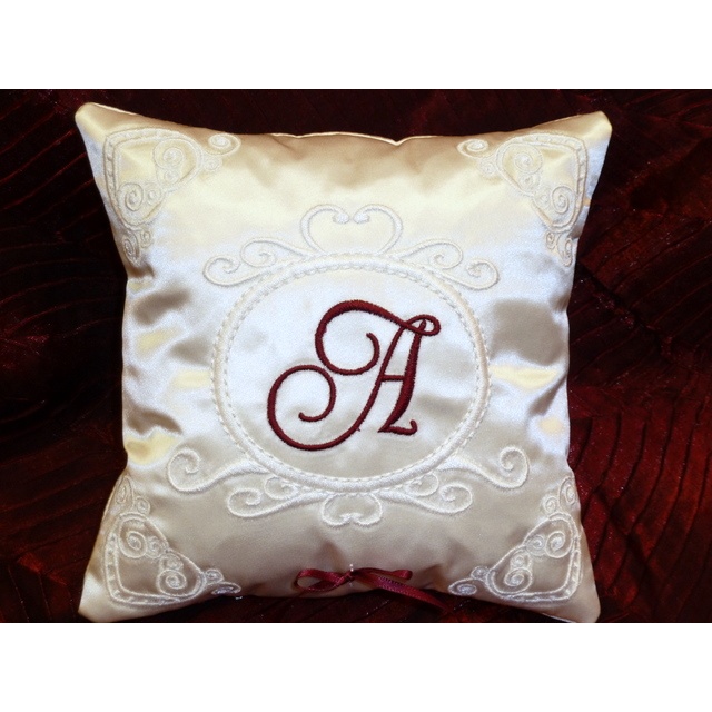 Free Directions to Sew a Wedding Ring-bearer Pillow with an